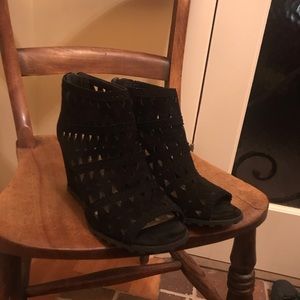 Via Spiga Black Wedges